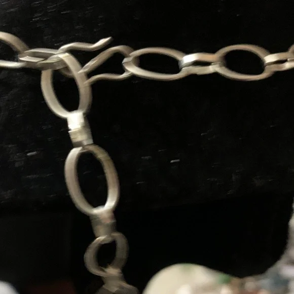 Elegant Statement Piece Red & Pink Gemstone Necklace - Picture 4 of 6